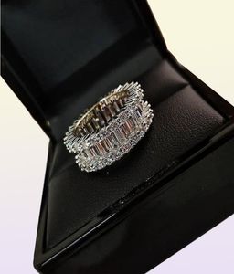 Unika 2st -parringar Klassiska smycken Six Claw Real 925 Sterling Silver White Topaz Stack Cz Diamond Women Wedding Bridal Rin7659781