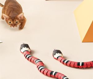 Smart Sensing Snake Cat Toys Interactive Automatic Eletronic Teaser USB Laddningstillbehör för S Dogs Toy 2205106989043