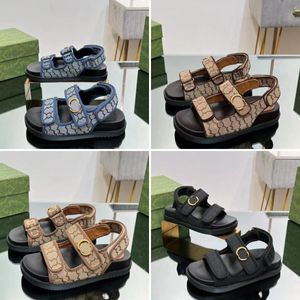 Designer Sandaler Womens Sandals 2024 NY G SLIDS KVINNA SANDALER KALFSKIN kardborrbroderade strandskor med Box Black Famous Brand Tory Design Low Heel Flat Sandale