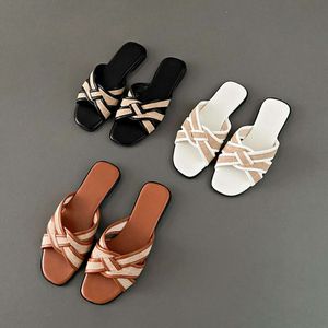 Internet Famous 2024 Spring New Minimalist Casual Slippers Woven Square Open Toe Flip Flops for External Wear