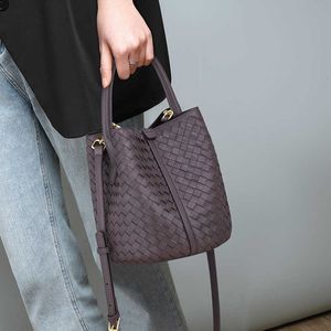 Bag Womens 2024 Crossbody Bucket Genuine Leather Woven Large Capacity Handheld Shoulder Bags