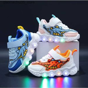 Sneakers Zapatillas LED Childrens Cartoon Dinosaur Boys Casual Sports Buty chłopców i dziewcząt Buty oddychające Buty Baby Luminous Buty tenisowe Q240413