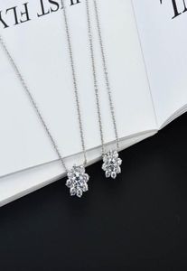 S925 Silver Flower Pendant Necklace Stud örhänge med glittrande diamanter i två storlekar och platinafärg för kvinnor Bröllopsmycken GI4044044