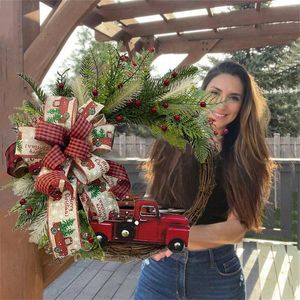 Decorative Flowers 45cm Christmas Door Decor Wreaths Realistic Red Truck Garland With Bow Berry Pine Branches Xmas Wreath Decoration