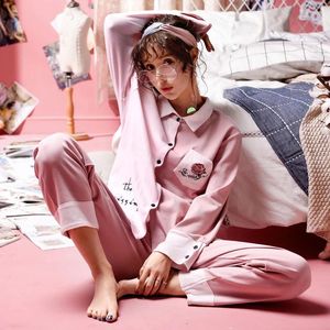 Hemkläder 2024 Spring Autumn Women's Pink Cotton Pyjamas Kvinna Långärmad rosbroderi Cardigan Sleepwear Leisure Nightwear