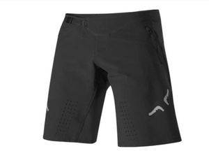 Shorts para mulheres para ciclismo e motocross Black Sports Shorts para ciclismo e montanha bike6737575