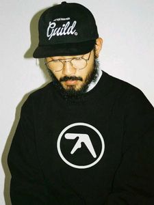 Sweatshirts mass jaquetas homens moletons moletom com capuz Aphex Twin algodão de algodão de tamanho grande de tamanho gráfico de mangas compridas tops harajuku streetwear y2k roupas estéticas 240412