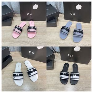 تطريز النسيج tazz slipper mule man man summer beach sandal pool chan-nel flat yeel فاخر مشمس مصمم مصمم قماشية في الهواء الطلق شريحة Loafer Sandales