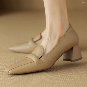ドレスシューズ大サイズ34-42女性の本物の革の正方形のつま先スリップオンポンプ4.5cm厚さのメッドヒール女性高品質の柔らかい快適な靴