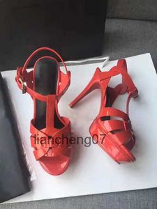 Sandały projektanckie kobiety wysokie obcasy buty 10 cm błyszcząca metalowa skórzana sukienka skórzana buty ślubne 14 cm z pudełkiem NO23 24040413DU2J