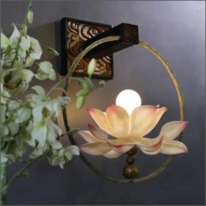 Płyty dekoracyjne chiński oryginalny styl lotosu lampa ścienna twórcza kreatywna nawza ręcznie malowana sypialnia dekoracja
