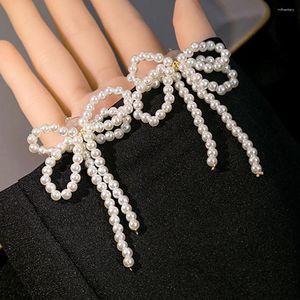 Kolczyki Dangle Eleganckie długie frędzle imitacja Pearl Bow for Women Ręcznie robiony moda słodka przyjęcie na przyjęcie urodzinowe urok biżuterii