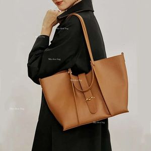 Drawstring 2024 Large Capacity Women's Bag Classic Fashion High Quality Retro Solid Color Handbag Leather