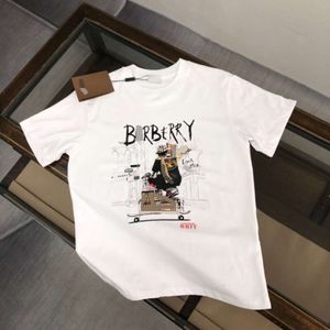 パリのスタイルの半袖男性SピュアコットンTシャツとベースのトレンディな真新しいルーズフィッティングアメリカン