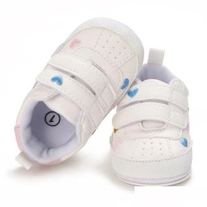 أحذية رياضية أحذية طفل بوي فتاة أحذية رياضية ناعمة مضادة للانزلاق الوالود الجديد المولود المولد أول مشاة إسقاط تسليم الأطفال oty3c
