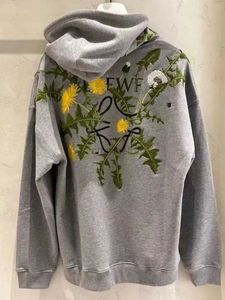 Women's Hoodies Sweatshirts 23 Nya broderade blomma fashionabla hoodies unisex man och kvinnor huva skjorta 240413