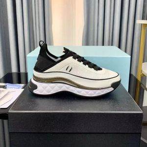 Designer Womens Shoes Casual Outdoor Running Shoes Reflective Sneakers Vintage Suede Leather Womens and Men Trainers Fashion 4.8 09