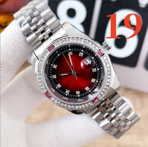 Heta herrkvartsklockor 36/41mm automatiskt stål lysande vattentätt lyxkvarts kvinnor tittar på par stil klassiska armbandsur montre de luxe