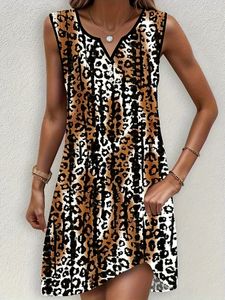 2024 Europa und Amerika Summer Plus Size Womens Style Stylish Leopard Print Vneck Kleid 240411