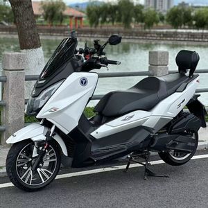 Promosyon Ülke Dört Yamaha Majestic T10 Büyük Pedalı 250cc Tairong Büyük Tekne T9 Cruise Travel Big Boat Motosiklet