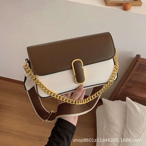 Handbag Designer 50% Discount on Hot Brand Women's Bags New Simple and Elegant Shoulder Crossbody Bag Fashionable Style Texture Small Womens