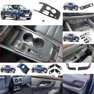 Yeni yeni gelenler karbon fiber direksiyon simidi kapağı kapak iç dekorasyon aksesuarları Nissan Rogue X Trail T33 2021 2022