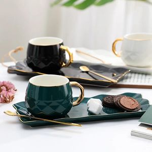 Koppar tefat hf svart keramisk kaffekopp modern europeisk fritidsunderhållning gåva mugg med sked tre-stycken och fat set dinkware