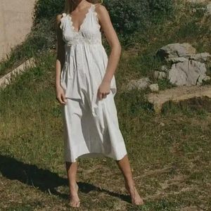 Vestidos casuais vestido de verão renda de crochê profundo v pescoço de pescoço backless midi para mulheres