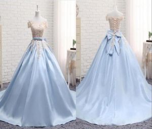 Light Sky Blue Ball Gown Sweet 16 Dresses Off the Shoulder Satin Applique spets med kort ärm korsett quinceanera klänning prom dre1878620