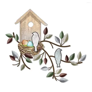 Arazzi in metallo appeso all'albero con birdhouse arte decorazioni per uccelli per moli per la foglia di casa a