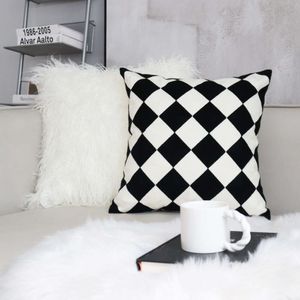 Lyxig svartvit rutig kudde Sofa Chessboard Nordic Model Room Soft Decoration Designer broderad kudde