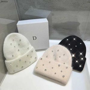 Beanie/Skull Caps Franch Luxury Rabbit Fur Knitted Hat hinestone Beads Fashion Korean Cap Women Winter Fashion Thickened Warm BeaniesL240413
