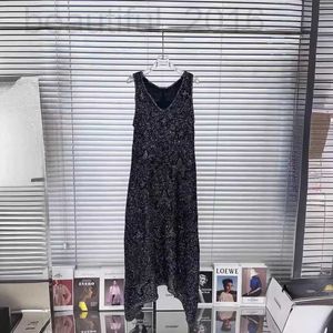 Basic Casual Dresses Designer 24SS Ny Xiaoxiang Five Pointed Star High End Shining Slice Slim Fit V-Neck Dress Long Evening Lamj