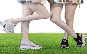 Sandálias altura que cresce esportes de palmilhas para mulheres 2022 Moda de verão Romano Plataforma de cunha SandalSsandals8094802