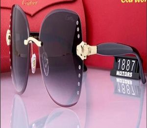 2019 new women039s sunglasses thickened ocean lens mirror with 14 diamond style new casual glasses1472479