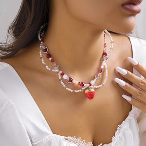 Choker Ingesight.z Sweet Imitation Pearl Strawberry Pendant Necklace Women Korean Fashion Heart Crystal Pärlad klavikel