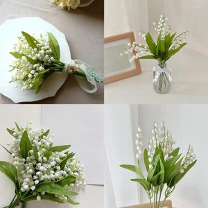 Decorative Flowers 1Pcs/Bundle White Bellflower Beautiful Lilies Of The Valley Plastic Fake Plants With Green Leaf Home Decor