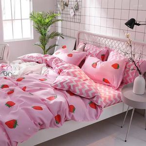 Sängkläder set lanlika rosa jordgubbe set sängkläder nordisk randig ark sängäcke täcke täcke dekor hem textils dubbel