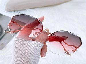 2022 Rimless Solglasögon Kvinnor Fashion Round Glasses Luxury Tide Shades for Women Vintage Zonnebril Dames Lunette de Soleil Femme Y3474402