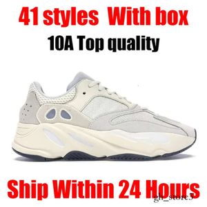 2024 NOWOŚĆ luksusowych designerskich butów do biegania Runner Sneaker 500 buty do koszykówki 700 V2 V3 Tenis Run Ploam Black Men Men Casual Sport Treners z Box 561