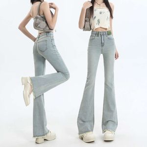 2024 Spring New Light Color Micro Horn Jeans Womens High midje Slim Elastic