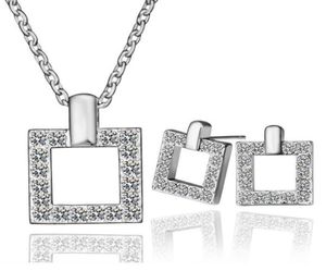 18K Platinum placcato Fashion Women Gioielli quadrati Set Collane a ciondoli cristalline austriaci Orecchini per donne 9027173