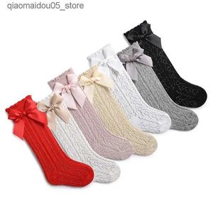 Детские носки для детских коленных носков для детей девочки мальчики складывают длинные мягкие хлопковые сетки, дышащая пустота 0-3 года Q240414