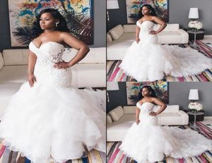 2022 Sexy African Sweetheart Mermaid Wedding Dresses Illusion Lace Appliques Crystal Beaded Ruffles Tiered Organza Formal Bridal G6330395