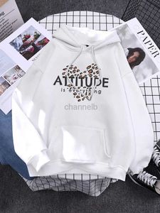 Kvinnors hoodies tröjor mitt hjärta är attityd rolig tryckt hoodie kvinnor kreativitet hip hop streetwear mode sport kläder höst o-hals kvinnlig huvtröja 240413