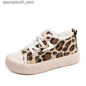 Sneakers zimowe dziecięce buty bawełny Baby Dziecko i chłopcy buty śnieżne Pluszowe modne lampart przeciw poślizgowi i ciepłe dziecięce buty sportowe Rozmiar 22-33 Q240413