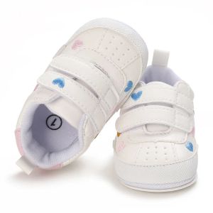 أحذية الطفل بوي فتاة حذاء رياضة ناعم مضاد للانزلاق المولود حديث الولادة مشاة أول