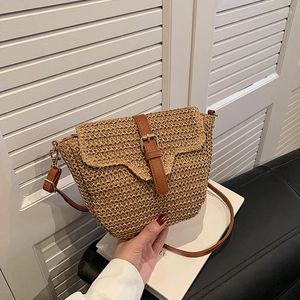 Drawstring Rattan Woven Handmade Shoulder Bags Saddle Shape Straw Bag Coin Purse Small Flap Handbag Women Beach Crossbody