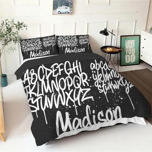 Sängkläder sätter Black Comforter Set English Alphabet Design dubbelsäng.