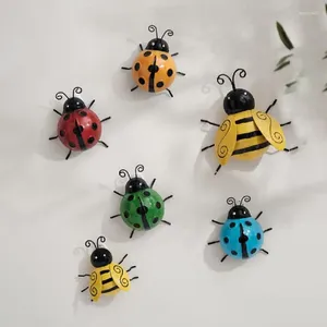 Decorative Figurines Metal Bee Coccinella Ant Hanger Creative Emulational Decorations For Indoor Planter And Courtyard Outdoor Garden Lawn